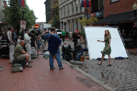 model-walking-on-cobblestone St. Louis Photographers